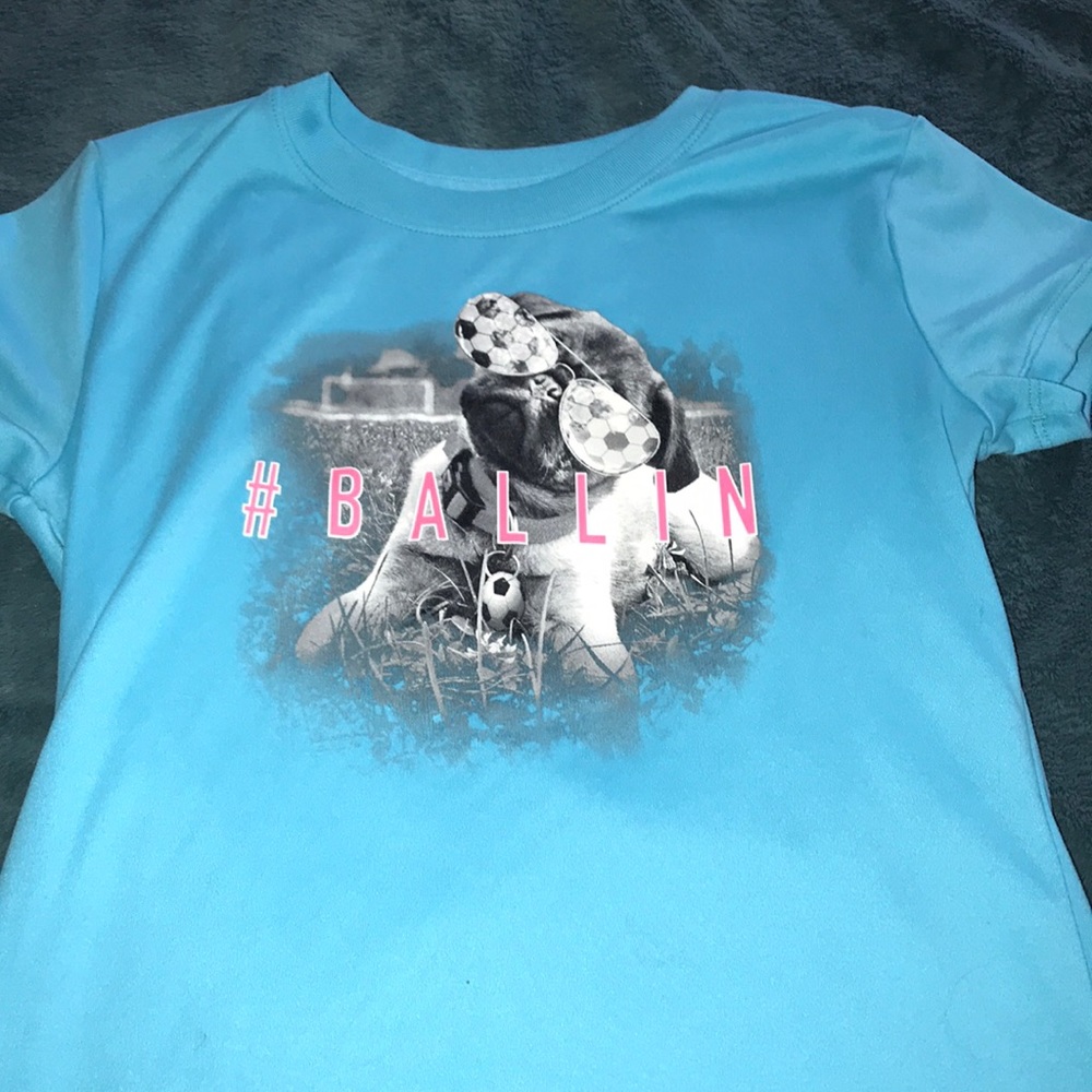 A girls shirt